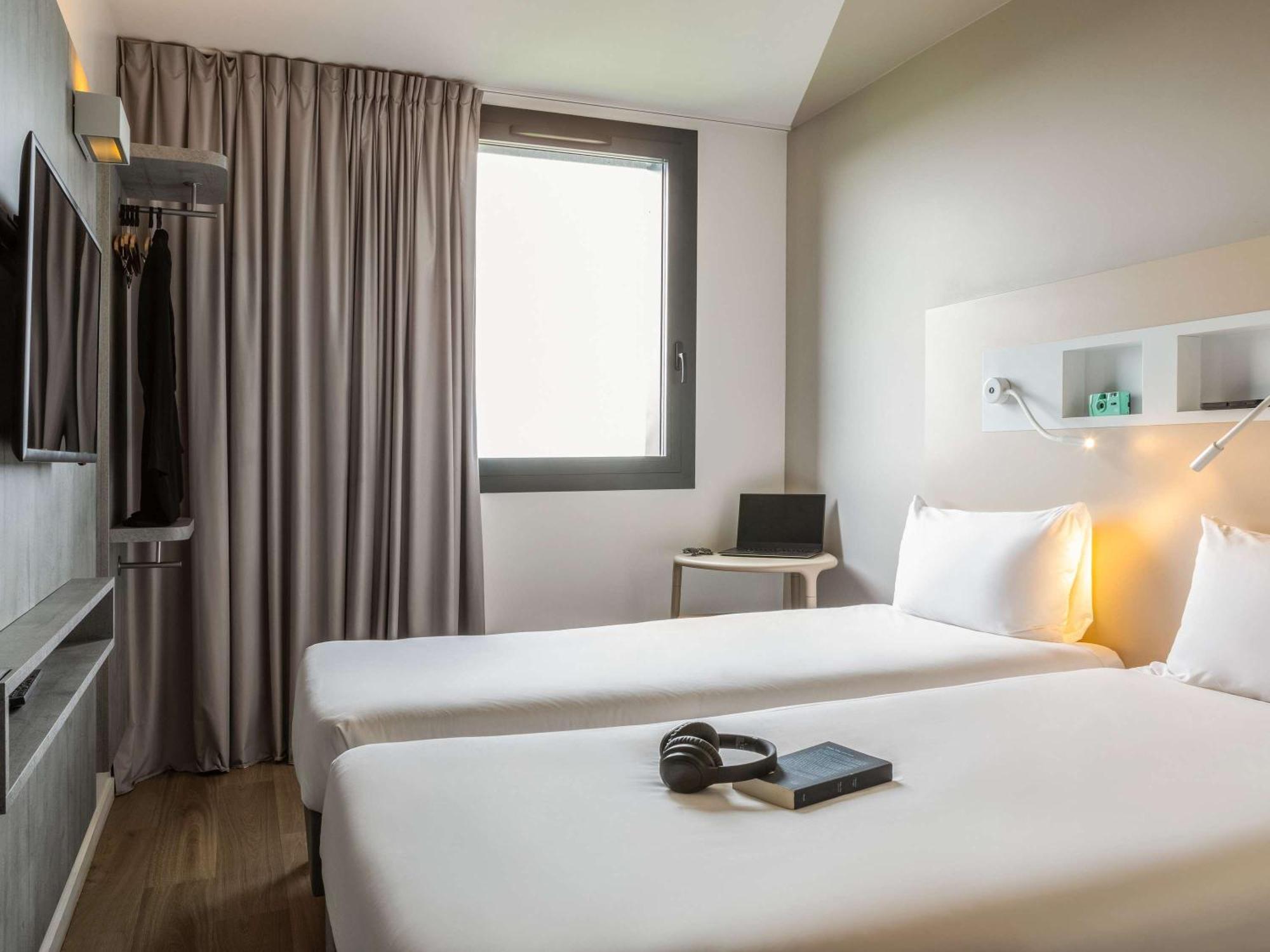Ibis Budget Gonesse Le Bourget Exterior foto