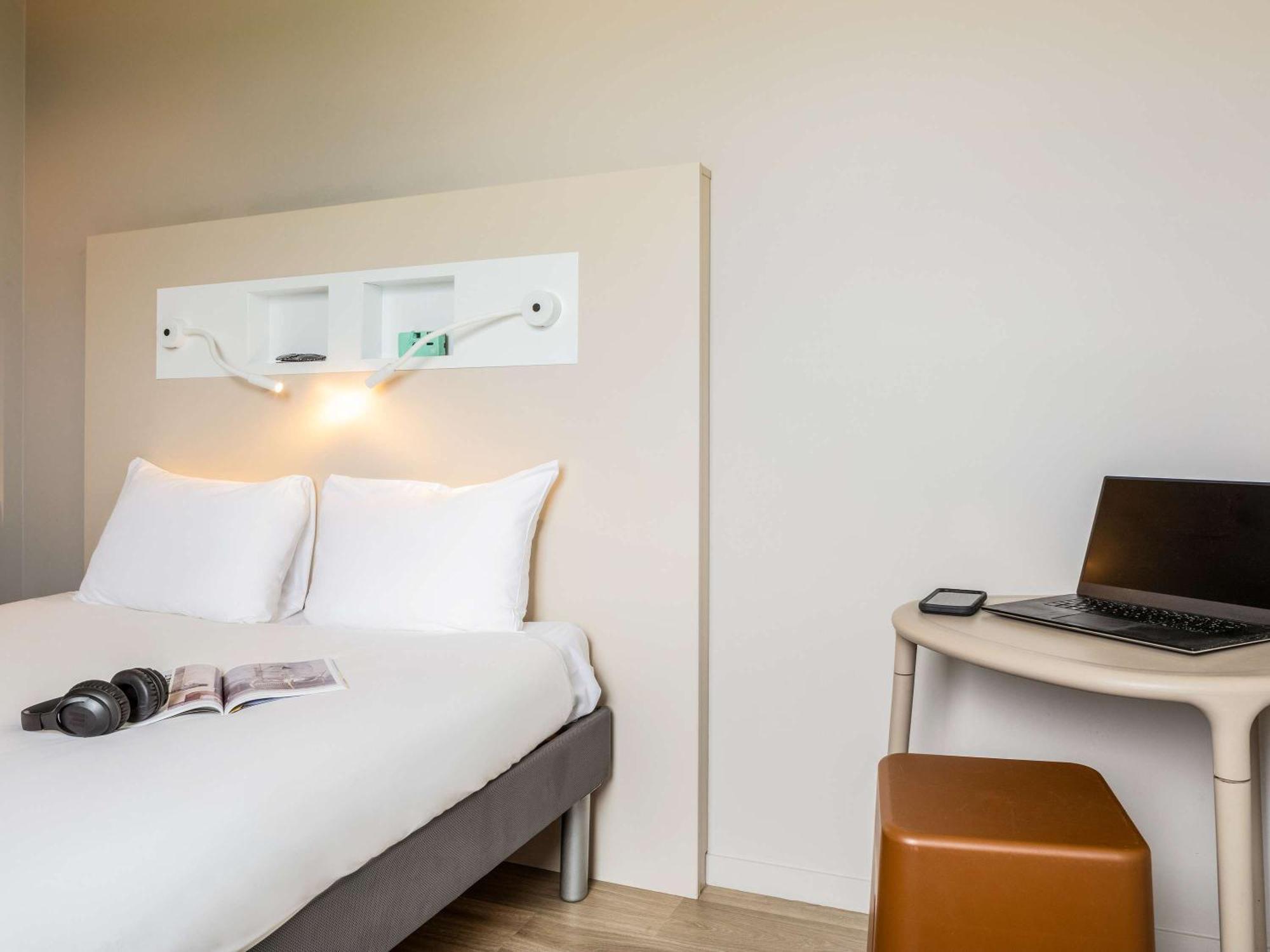 Ibis Budget Gonesse Le Bourget Exterior foto
