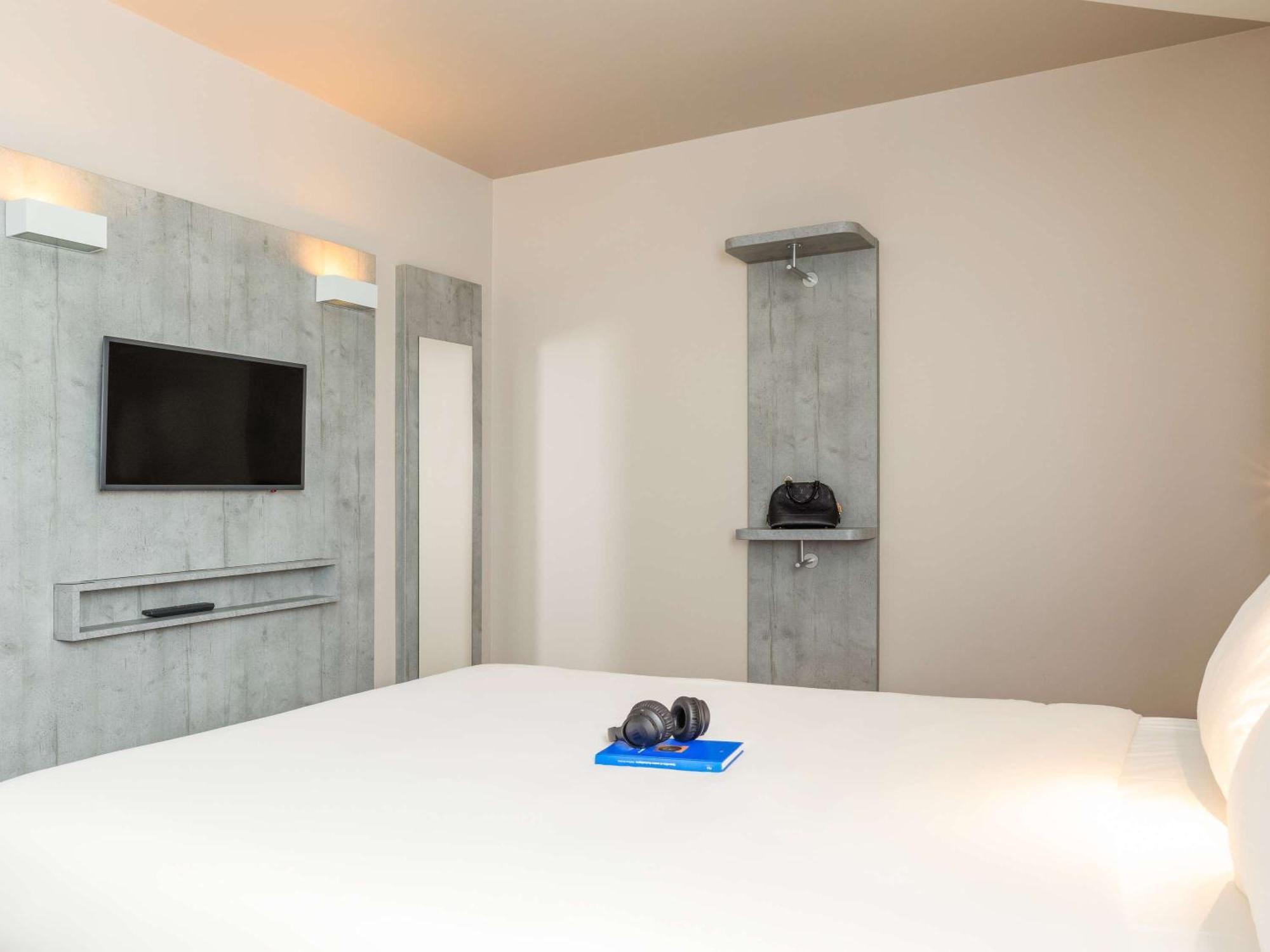 Ibis Budget Gonesse Le Bourget Exterior foto