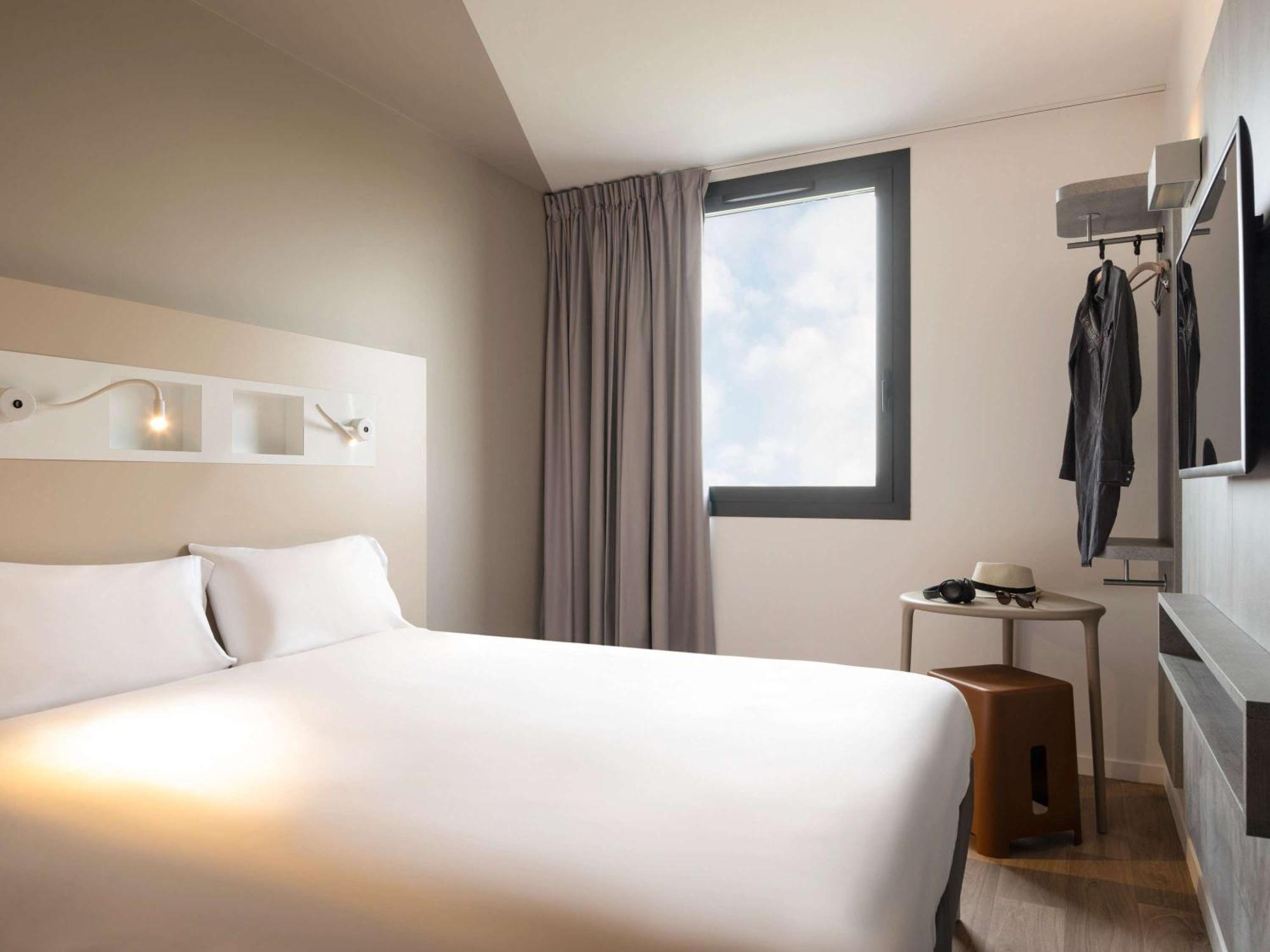 Ibis Budget Gonesse Le Bourget Exterior foto