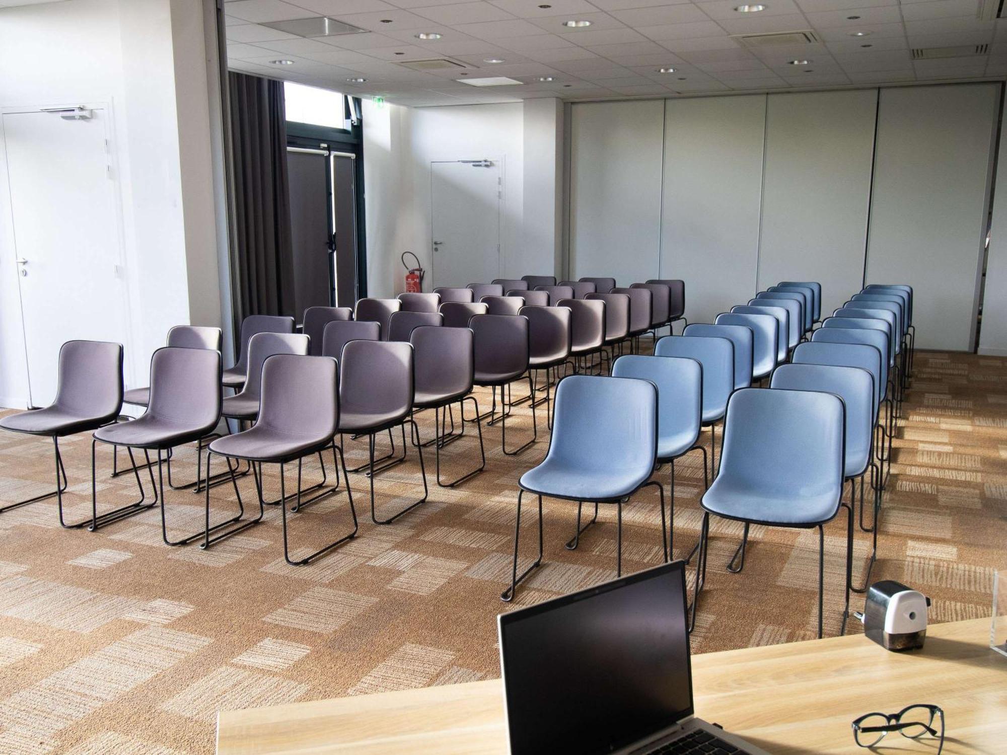 Ibis Budget Gonesse Le Bourget Exterior foto