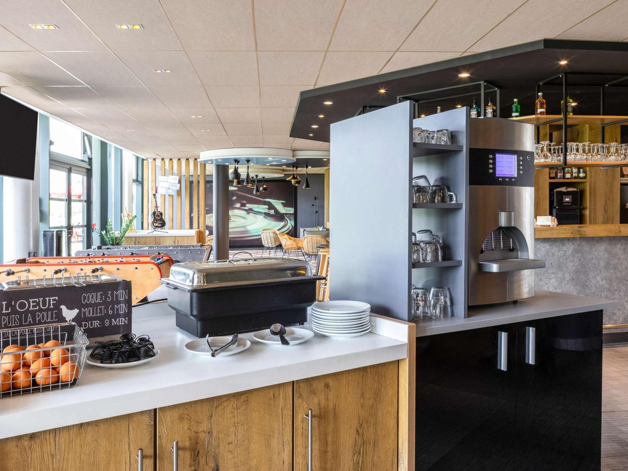 Ibis Budget Gonesse Le Bourget Exterior foto