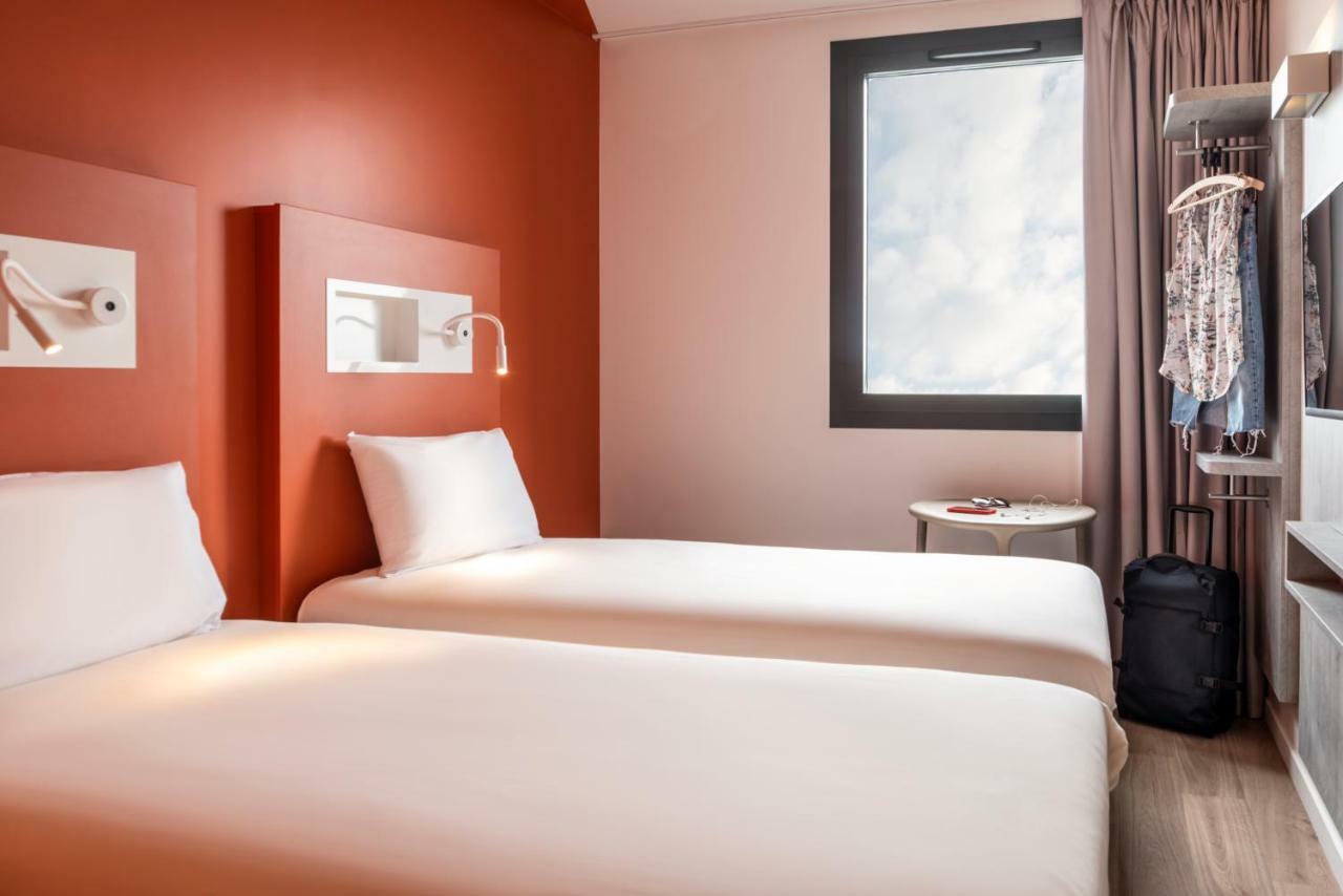 Ibis Budget Gonesse Le Bourget Exterior foto