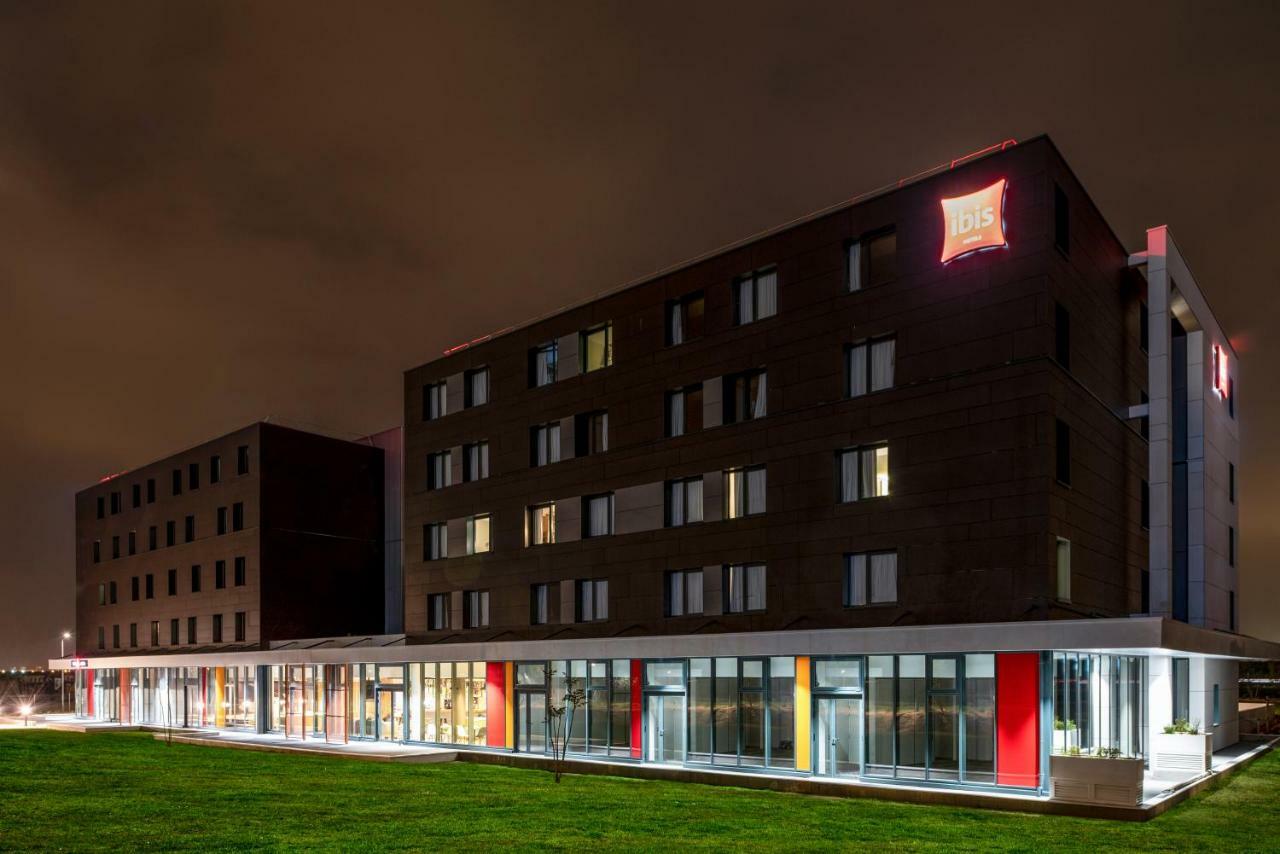 Ibis Budget Gonesse Le Bourget Exterior foto